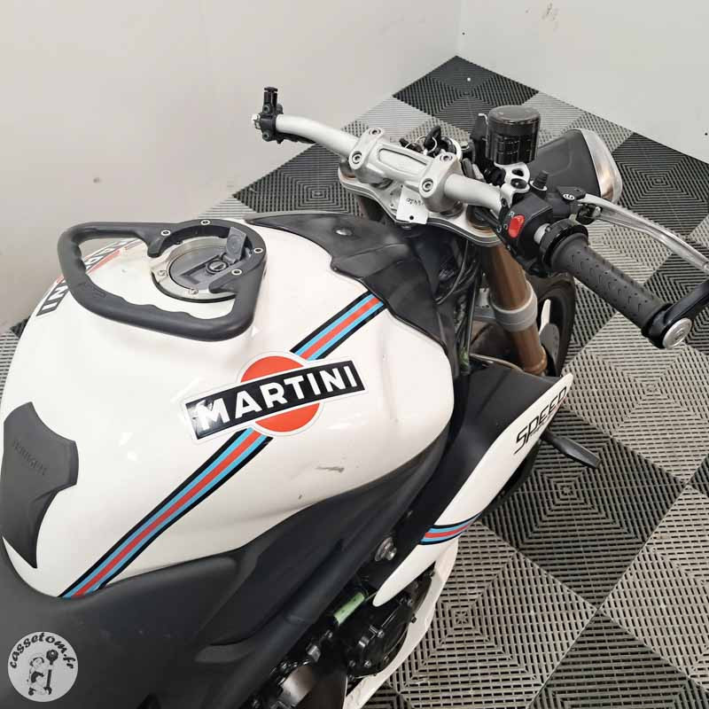TRIUMPH SPEED TRI 1050 2013 accidentée - La Casse de l Oncle Tom