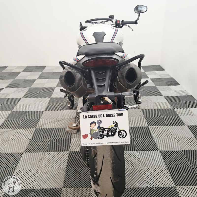 TRIUMPH SPEED TRI 1050 2013 accidentée - La Casse de l Oncle Tom