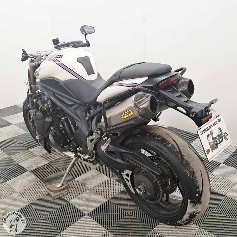 TRIUMPH SPEED TRI 1050 2013 accidentée - La Casse de l Oncle Tom