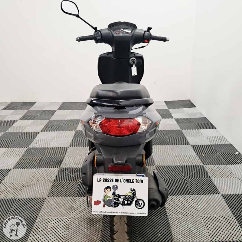 PEUGEOT KISBEE 50 2025 accidenté - La Casse de l Oncle Tom