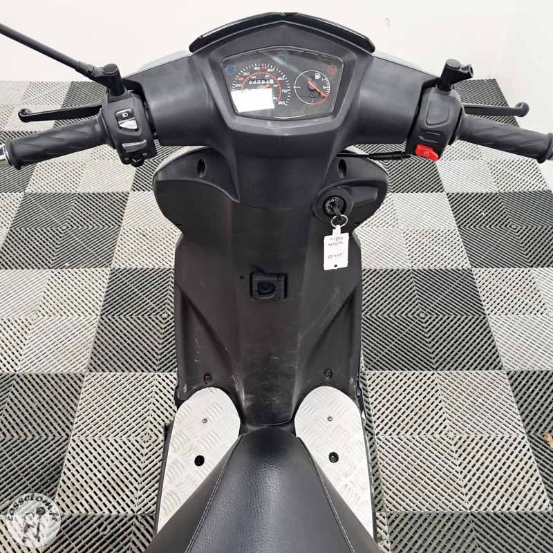 PEUGEOT KISBEE 50 2025 accidenté - La Casse de l Oncle Tom