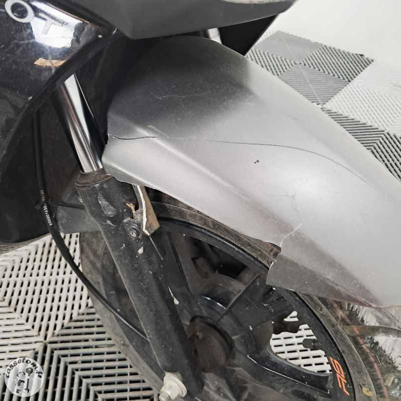 PEUGEOT KISBEE 50 490 2015 accidenté - La Casse de l Oncle Tom