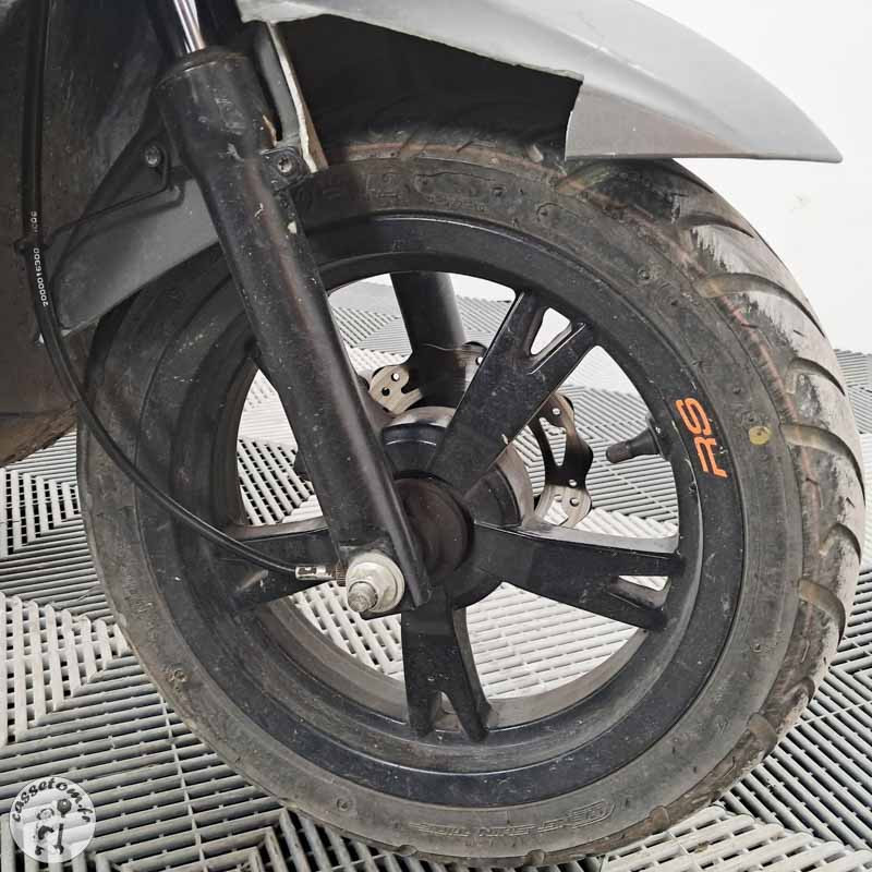 PEUGEOT KISBEE 50 490 2015 accidenté - La Casse de l Oncle Tom