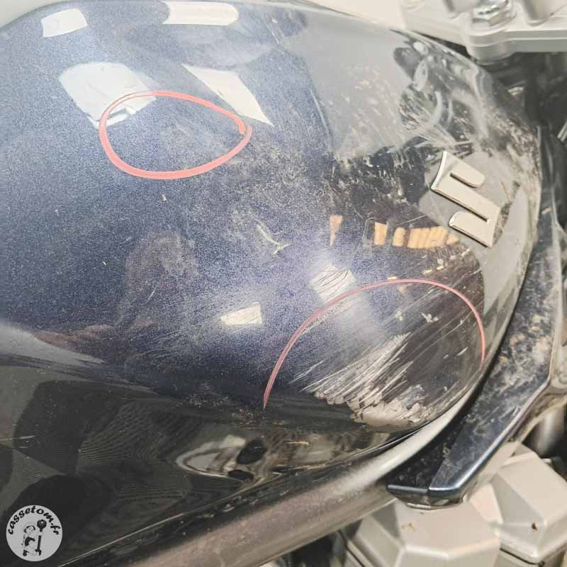 SUZUKI GSF650 656 2008 accidentée - La Casse de l Oncle Tom
