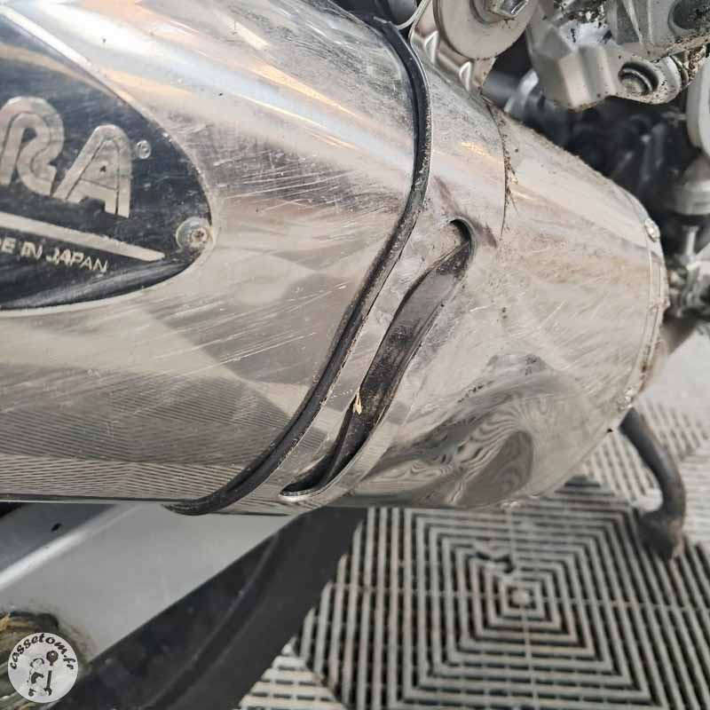 SUZUKI GSF650 656 2008 accidentée - La Casse de l Oncle Tom