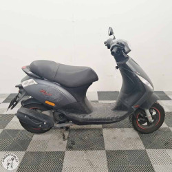 PIAGGIO ZIP 50 490 2022 accidenté - La Casse de l Oncle Tom