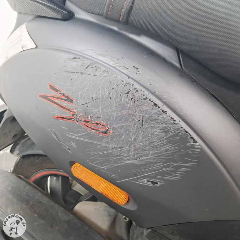 PIAGGIO ZIP 50 490 2022 accidenté - La Casse de l Oncle Tom