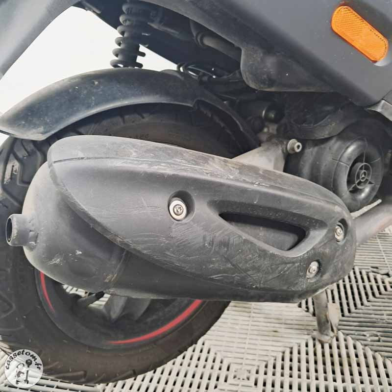 PIAGGIO ZIP 50 490 2022 accidenté - La Casse de l Oncle Tom