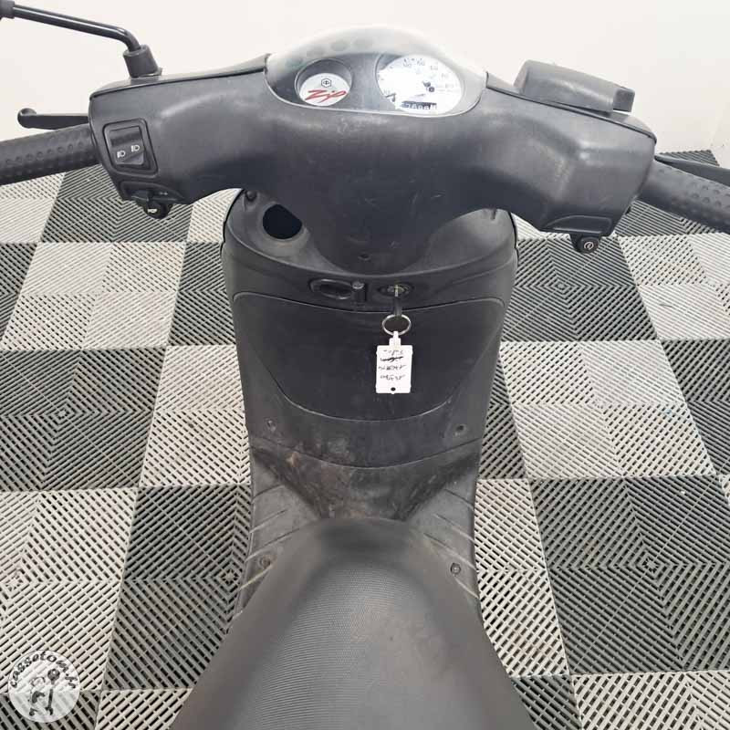 PIAGGIO ZIP 50 490 2022 accidenté - La Casse de l Oncle Tom