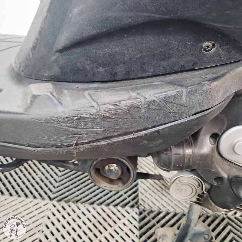 PIAGGIO ZIP 50 490 2022 accidenté - La Casse de l Oncle Tom