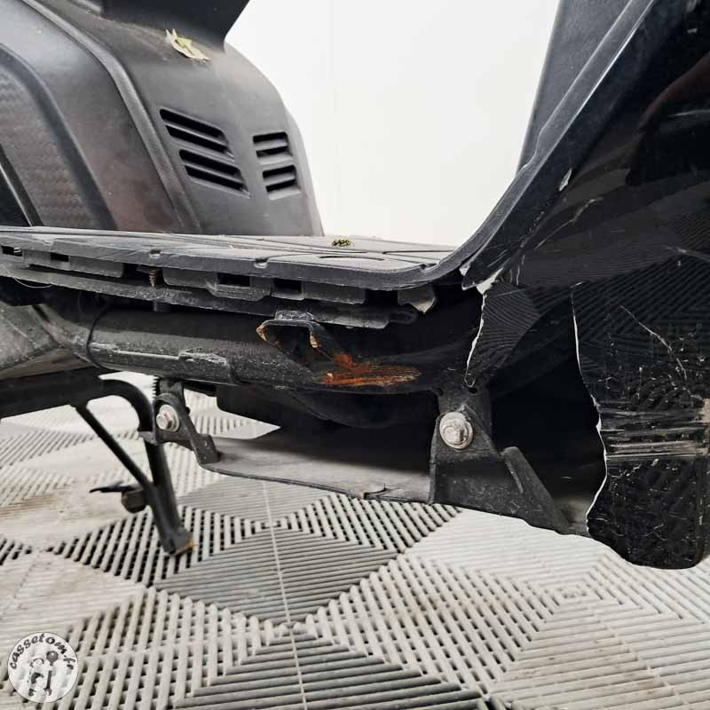 VASTRO I9 2021 accidenté - La Casse de l Oncle Tom
