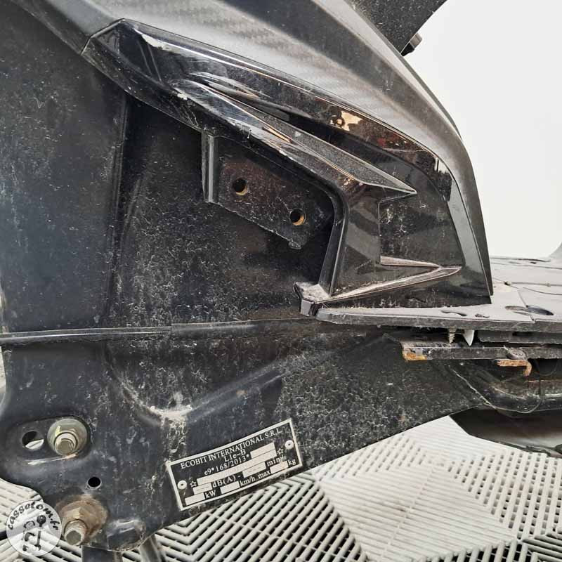 VASTRO I9 2021 accidenté - La Casse de l Oncle Tom
