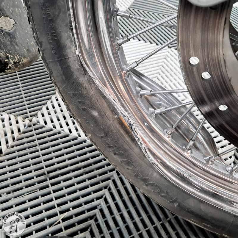 HARLEY.DAV XL1200R 1202 2006 accidentée - La Casse de l Oncle Tom