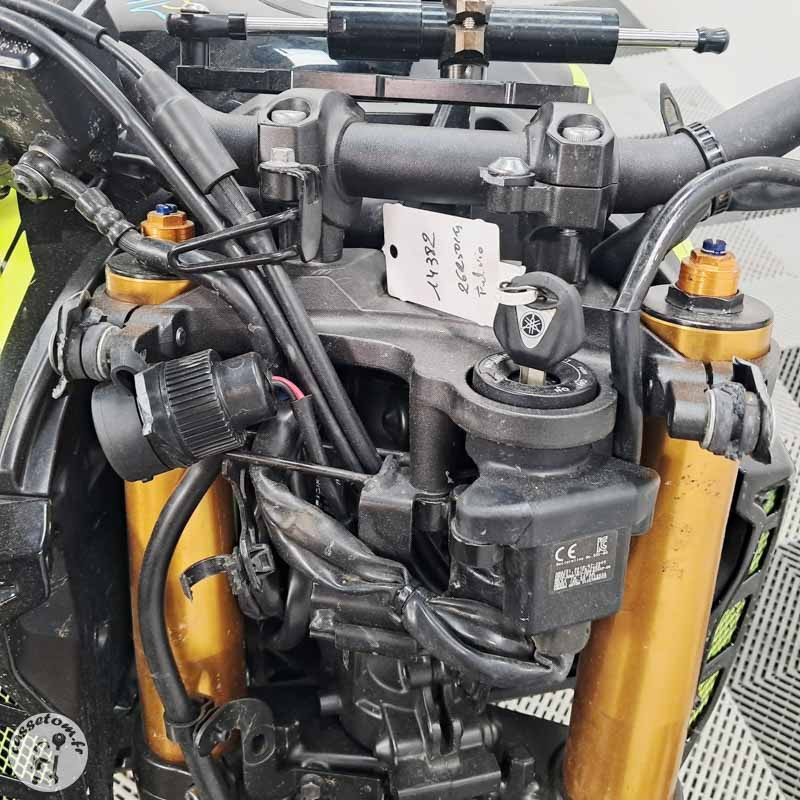 YAMAHA MT-09 847 2017 accidentée - La Casse de l Oncle Tom