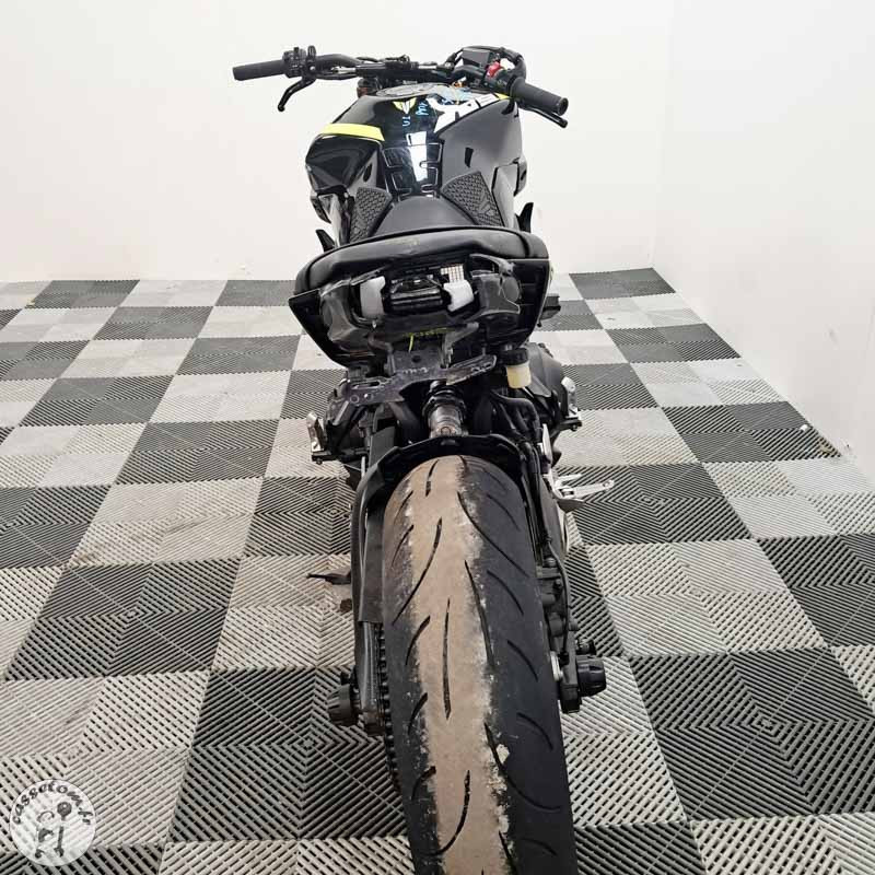YAMAHA MT-09 847 2017 accidentée - La Casse de l Oncle Tom