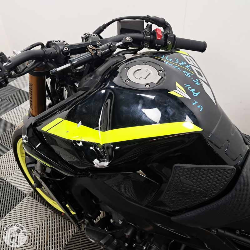YAMAHA MT-09 847 2017 accidentée - La Casse de l Oncle Tom