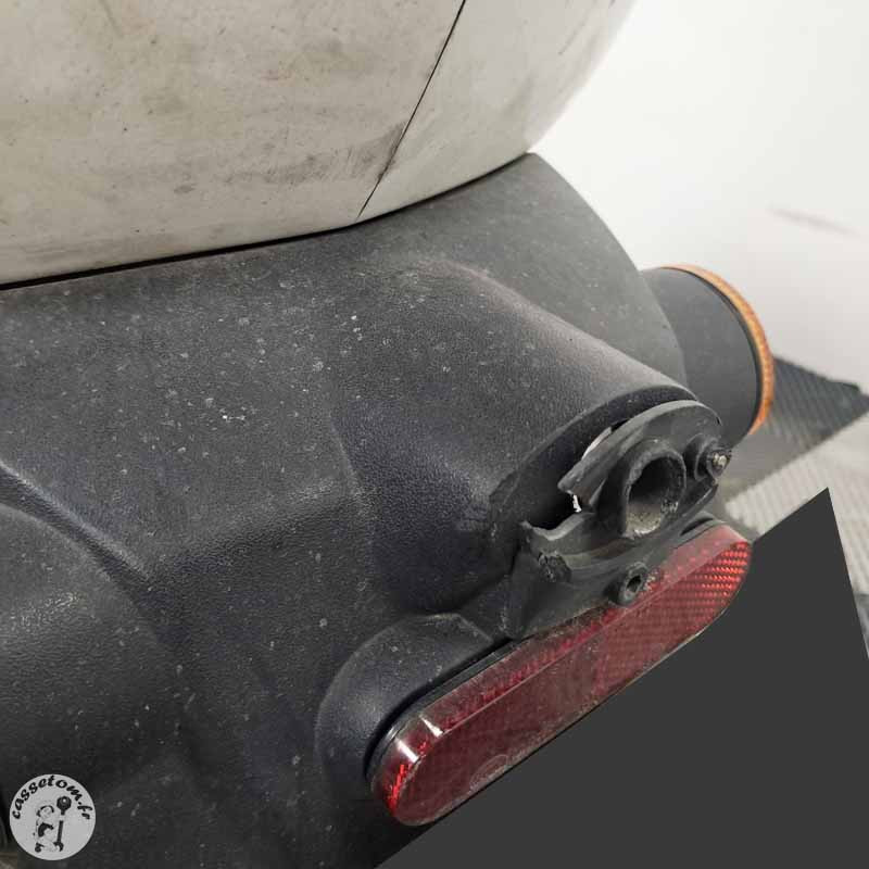 Peugeot Kisbee 50 2019 accidente - La Casse de l Oncle Tom