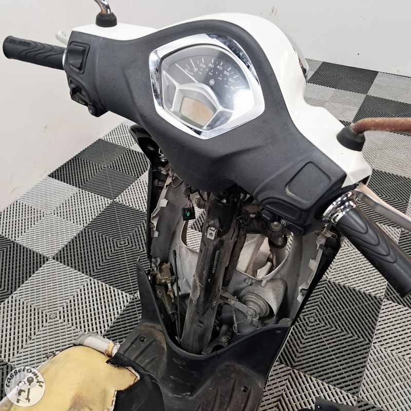 PIAGGIO LIB 50 500 2019 accidenté - La Casse de l Oncle Tom