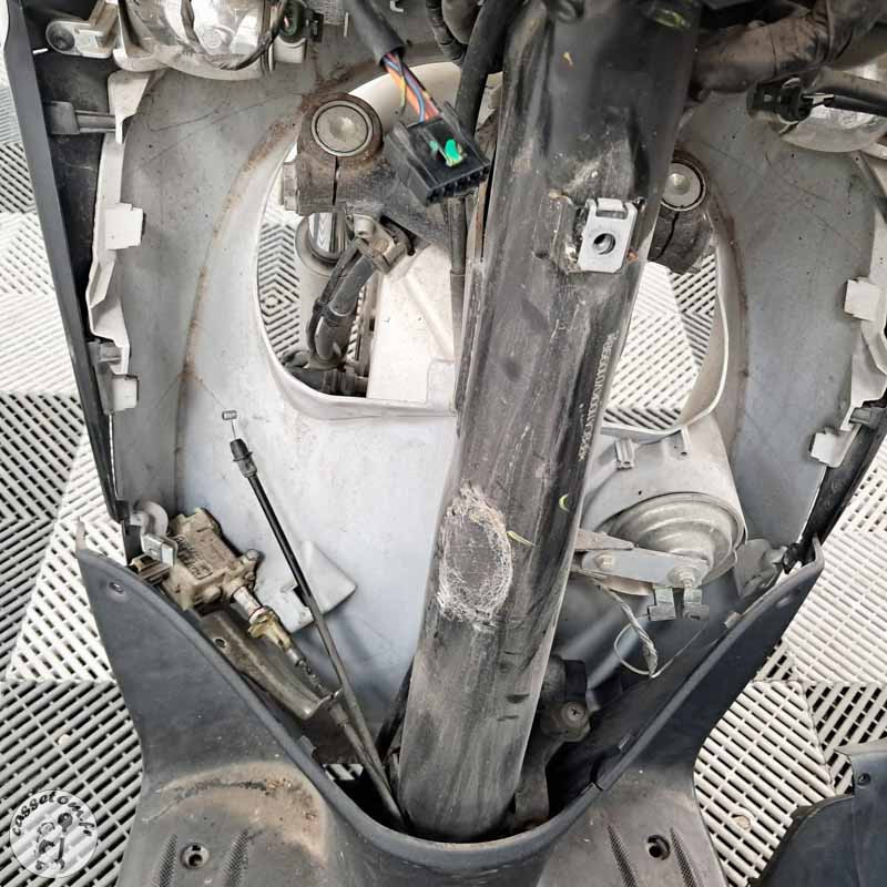 PIAGGIO LIB 50 500 2019 accidenté - La Casse de l Oncle Tom