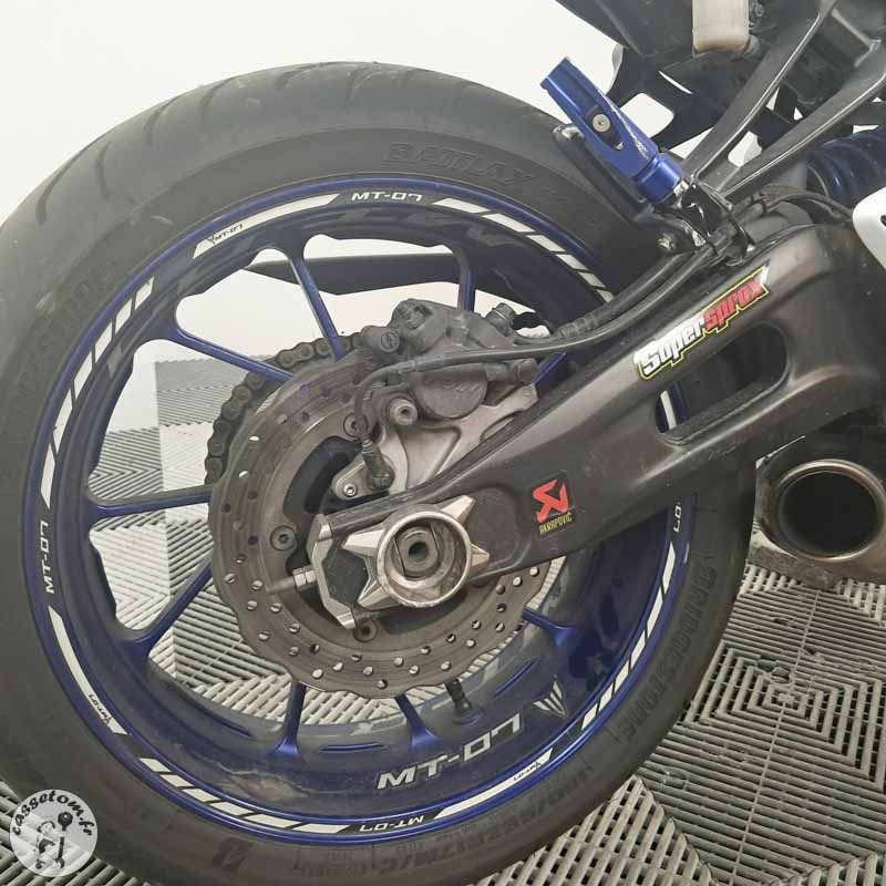 YAMAHA MT-07 689 2017 accidentée - La Casse de l Oncle Tom