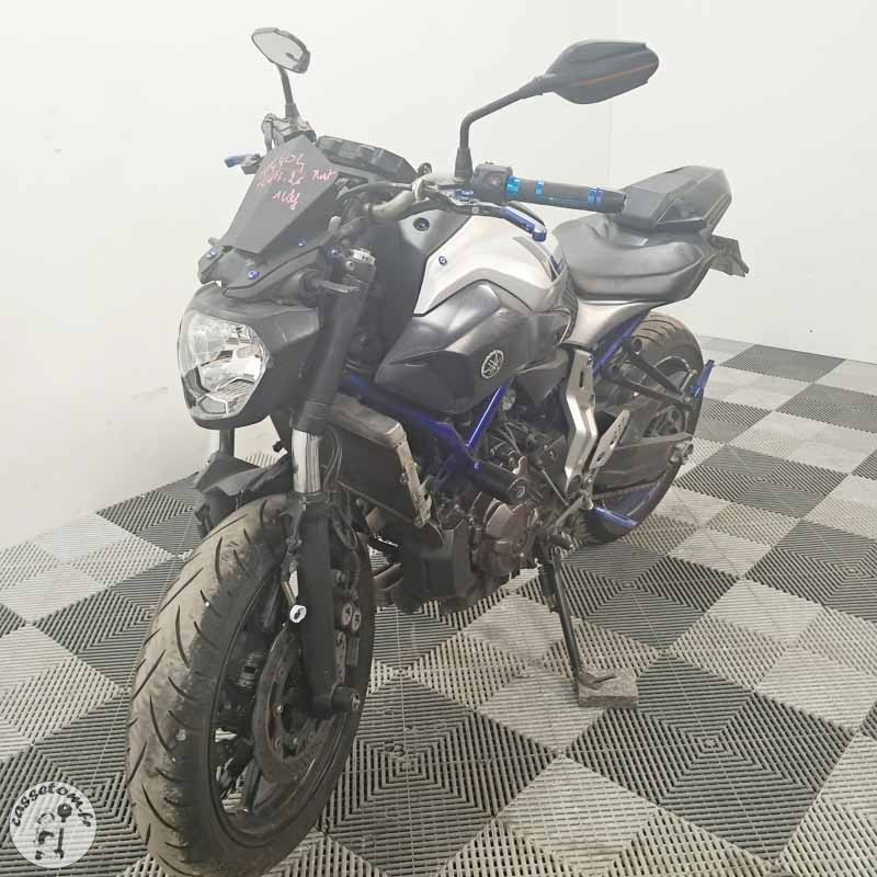 YAMAHA MT-07 689 2017 accidentée - La Casse de l Oncle Tom
