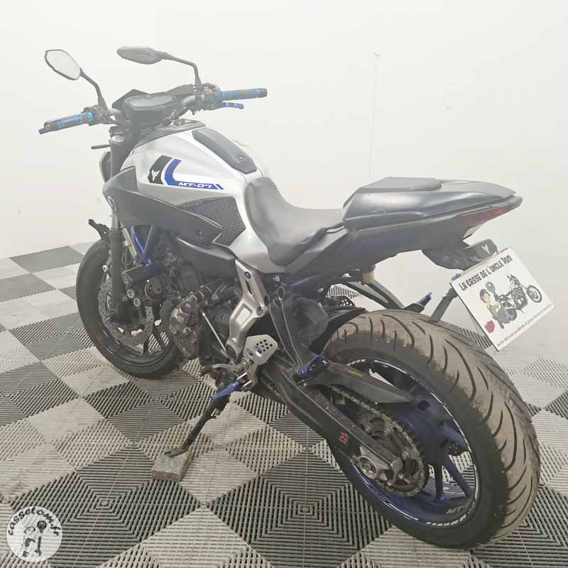YAMAHA MT-07 689 2017 accidentée - La Casse de l Oncle Tom