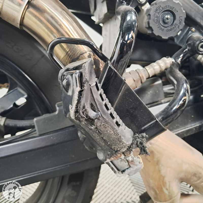 SUZUKI DL650 645 2010 accidentée - La Casse de l Oncle Tom