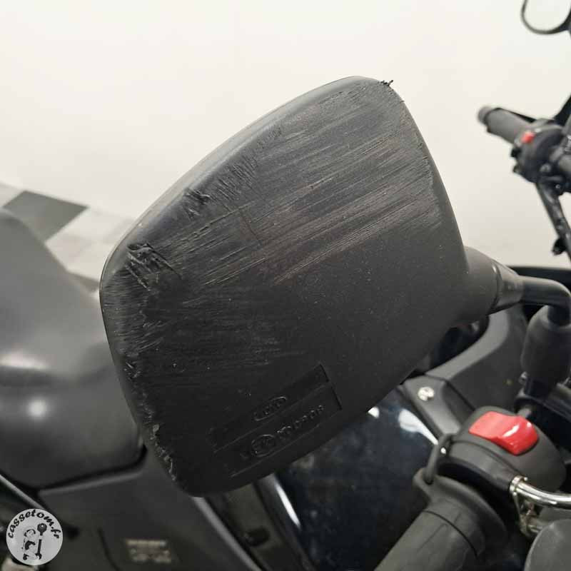 SUZUKI DL650 645 2010 accidentée - La Casse de l Oncle Tom