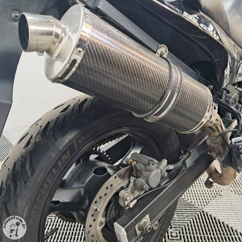 SUZUKI DL650 645 2010 accidentée - La Casse de l Oncle Tom