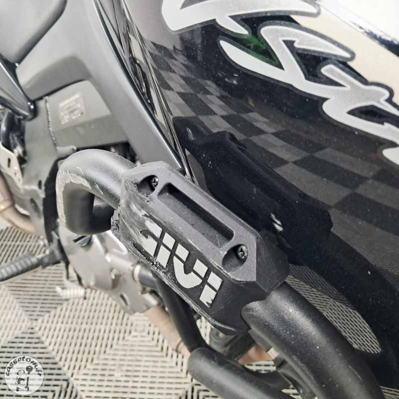 SUZUKI DL650 645 2010 accidentée - La Casse de l Oncle Tom
