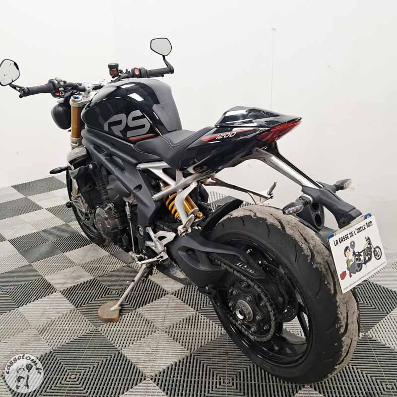 TRIUMPH SPEED TRI 1159 2022 accidentée - La Casse de l Oncle Tom