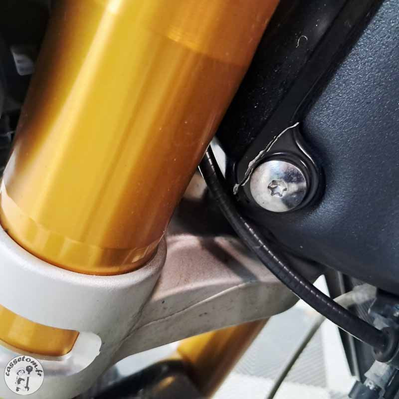 TRIUMPH SPEED TRI 1159 2022 accidentée - La Casse de l Oncle Tom
