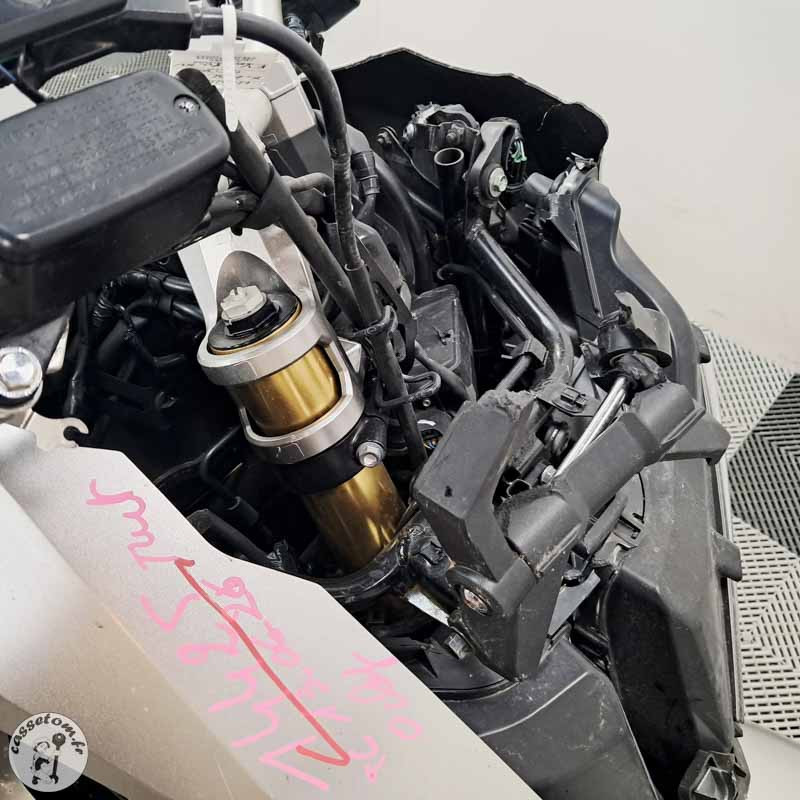 HONDA X-ADV 745 2021 accidenté - La Casse de l Oncle Tom