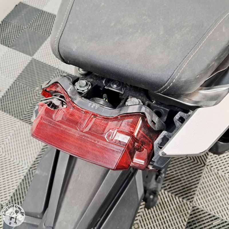 HONDA X-ADV 745 2021 accidenté - La Casse de l Oncle Tom