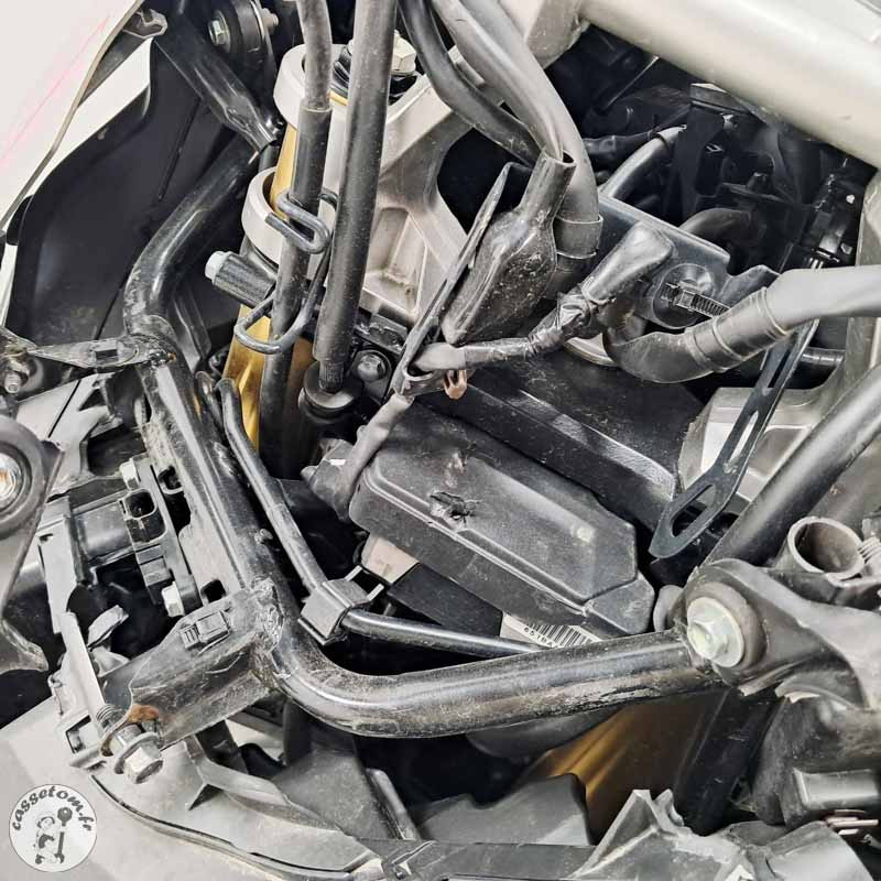 HONDA X-ADV 745 2021 accidenté - La Casse de l Oncle Tom