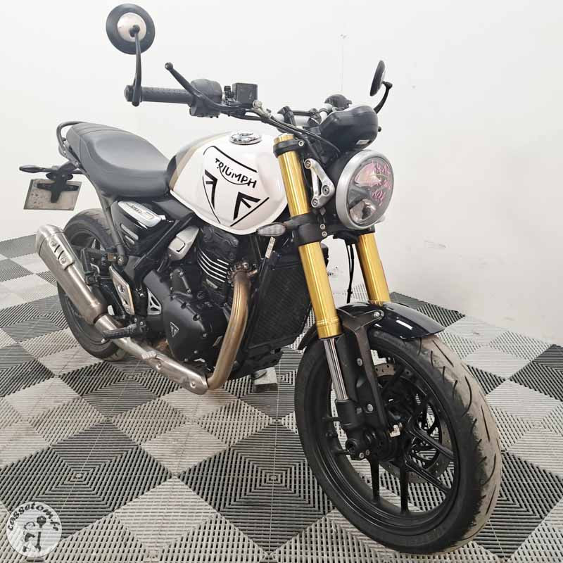 TRIUMPH SPEED 400 398cc 2025 accidentée - La Casse de l Oncle Tom