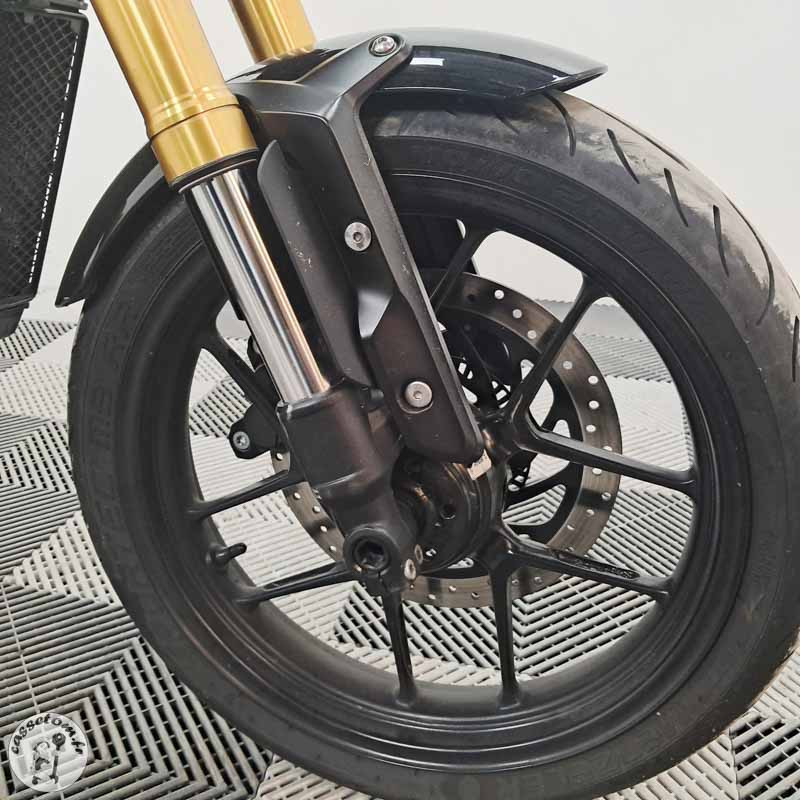 TRIUMPH SPEED 400 398cc 2025 accidentée - La Casse de l Oncle Tom