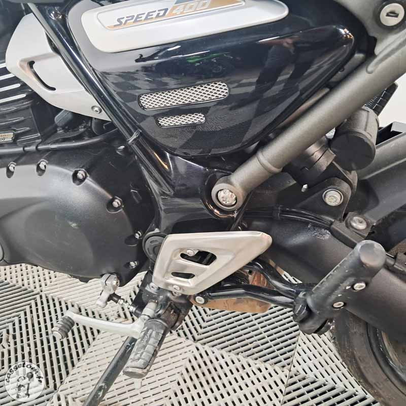 TRIUMPH SPEED 400 398cc 2025 accidentée - La Casse de l Oncle Tom