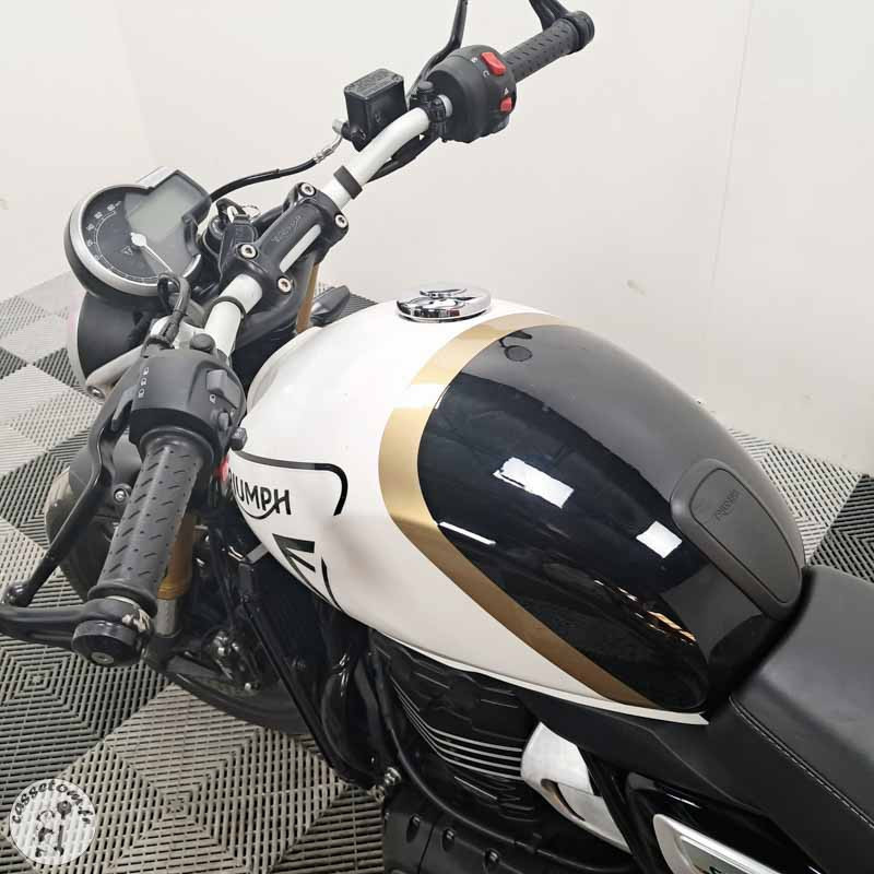 TRIUMPH SPEED 400 398cc 2025 accidentée - La Casse de l Oncle Tom
