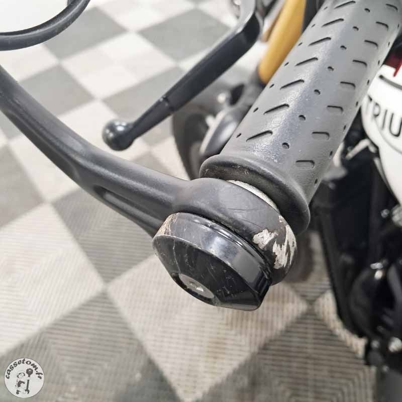 TRIUMPH SPEED 400 398cc 2025 accidentée - La Casse de l Oncle Tom