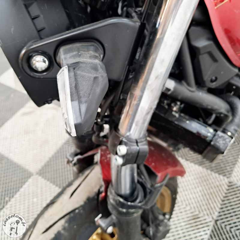 KAWASAKI Z650RS 649 2025 accidentée - La Casse de l Oncle Tom