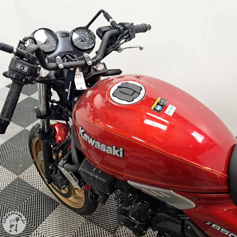 KAWASAKI Z650RS 649 2025 accidentée - La Casse de l Oncle Tom