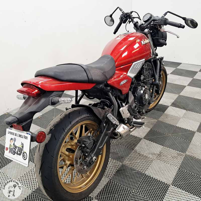 KAWASAKI Z650RS 649 2025 accidentée - La Casse de l Oncle Tom