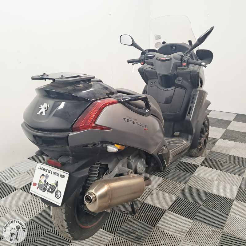 PEUGEOT METROPOLI 399 2017 accidenté - La Casse de l Oncle Tom