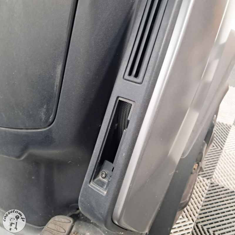 PEUGEOT METROPOLI 399 2017 accidenté - La Casse de l Oncle Tom