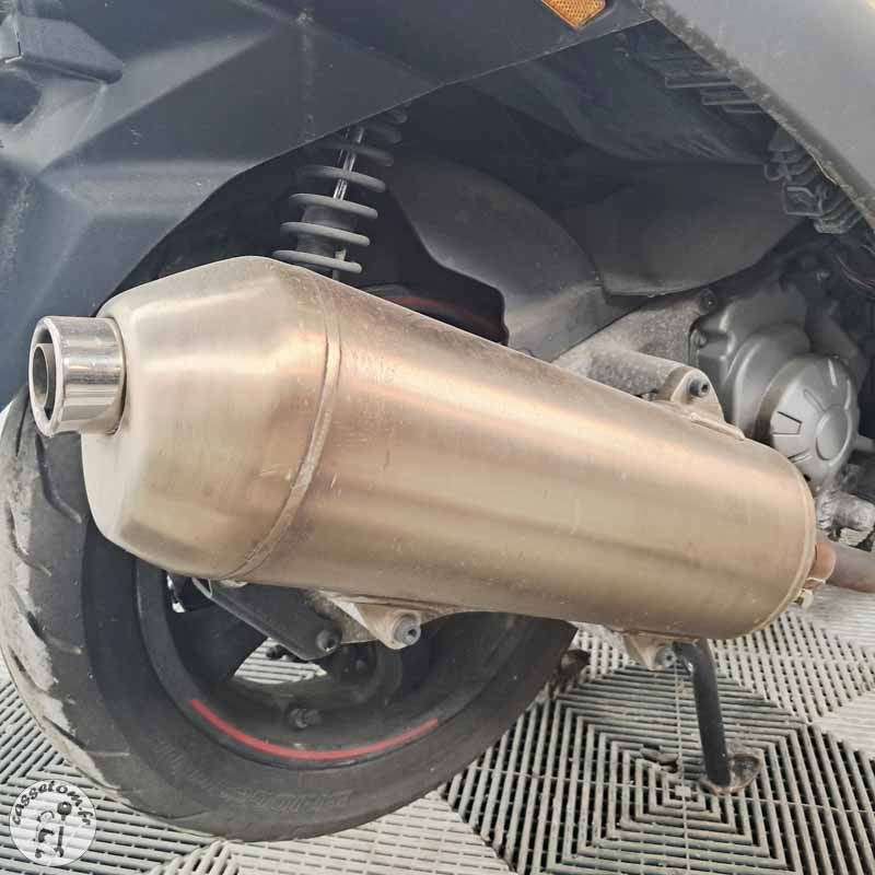 PEUGEOT METROPOLI 399 2017 accidenté - La Casse de l Oncle Tom