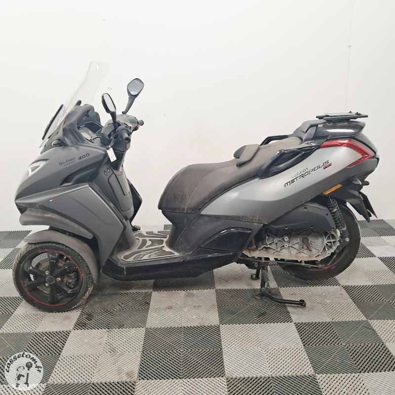 PEUGEOT METROPOLI 399 2017 accidenté - La Casse de l Oncle Tom