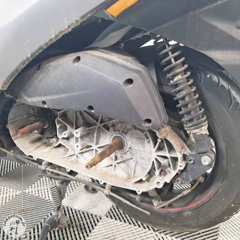 PEUGEOT METROPOLI 399 2017 accidenté - La Casse de l Oncle Tom