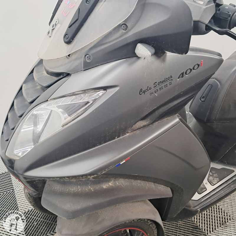 PEUGEOT METROPOLI 399 2017 accidenté - La Casse de l Oncle Tom
