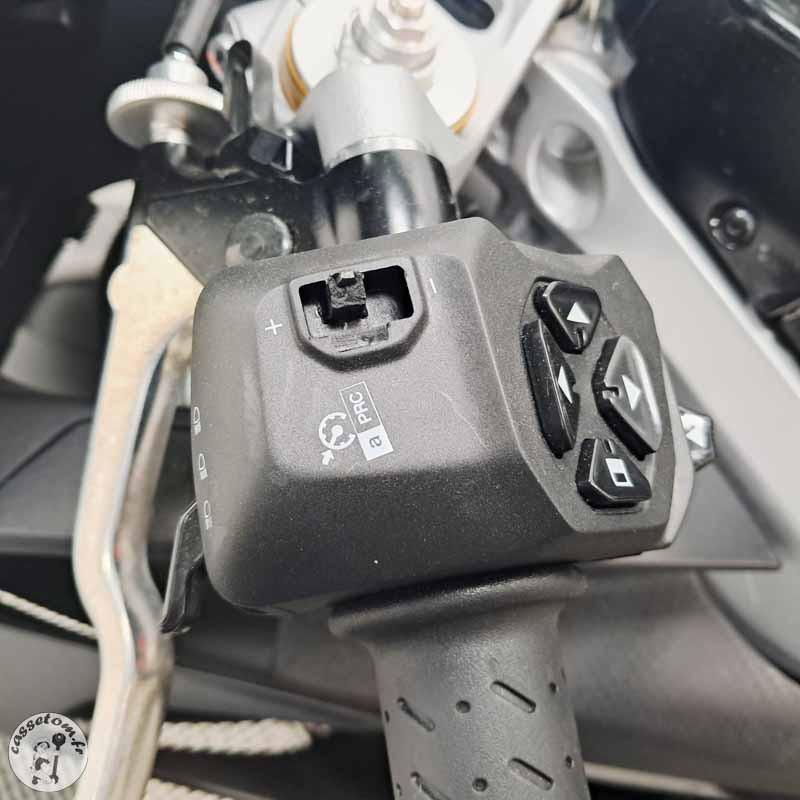 APRILIA RS 660 2024 accidentée - La Casse de l Oncle Tom